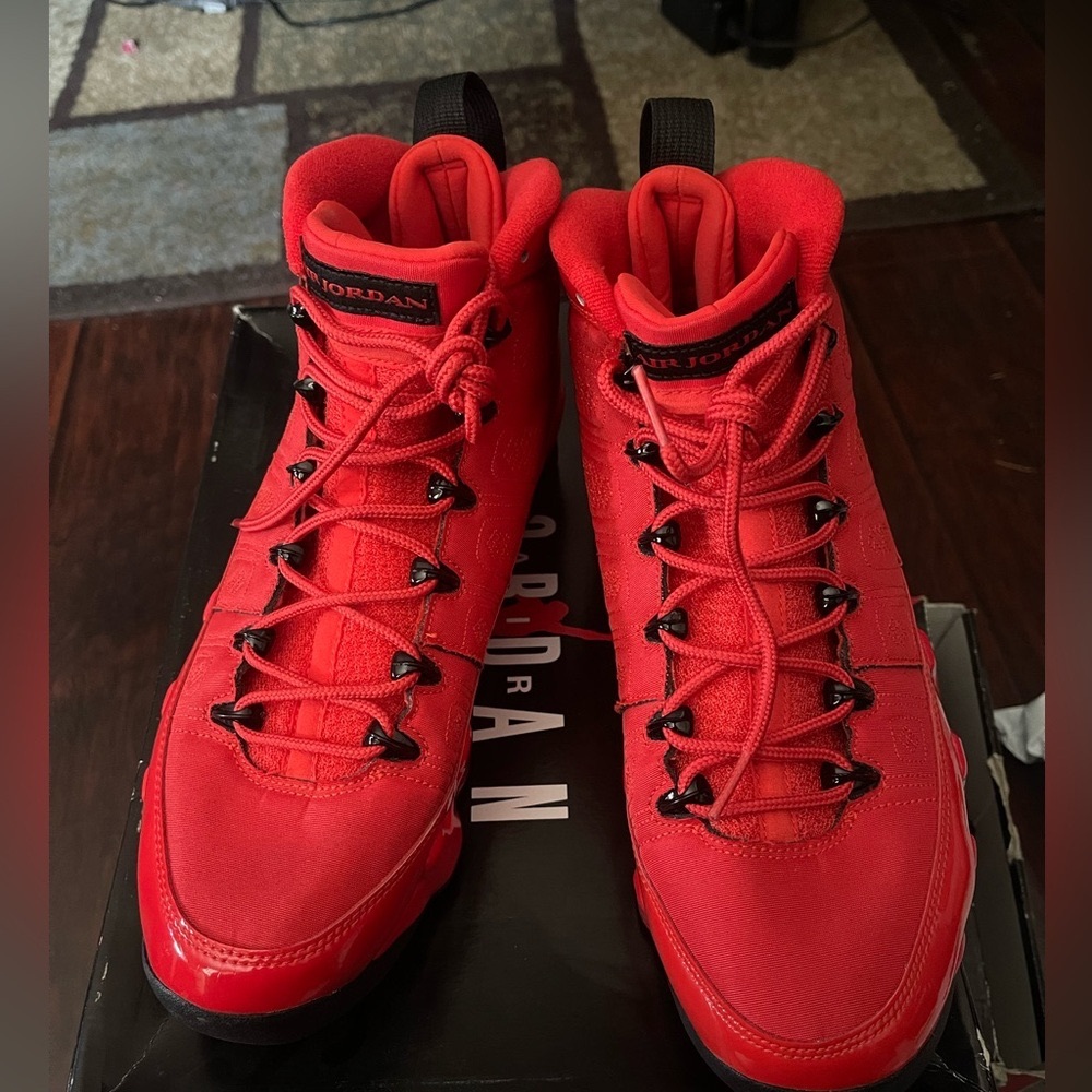 Jordan 9 Red chilli